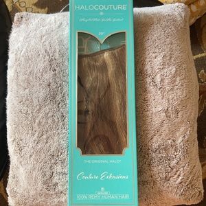 HaloCouture 20” hair extension